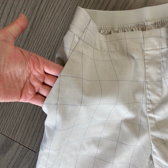 Uniqlo Slim Fit Pants - Picture 2 of 4